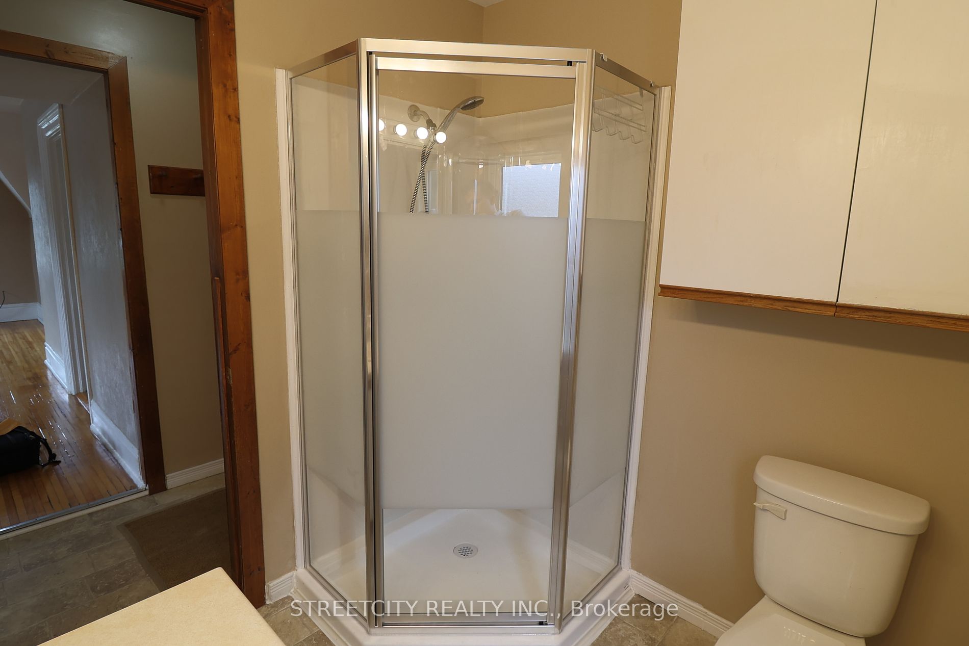 50 Joseph St Property Photo 11