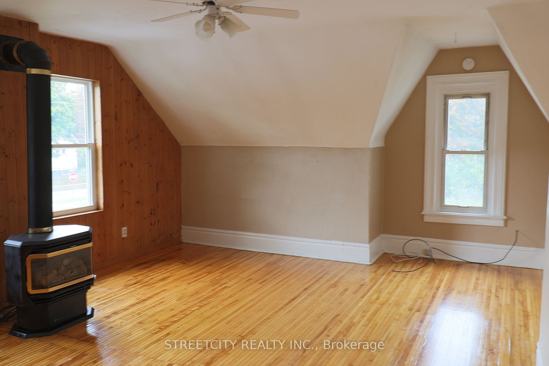 50 Joseph St Property Photo 12