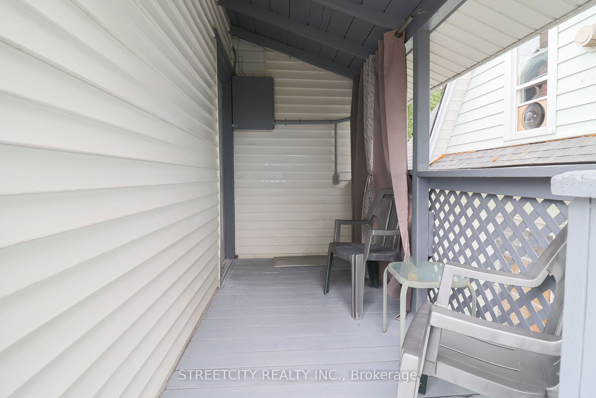 50 Joseph St Property Photo 13
