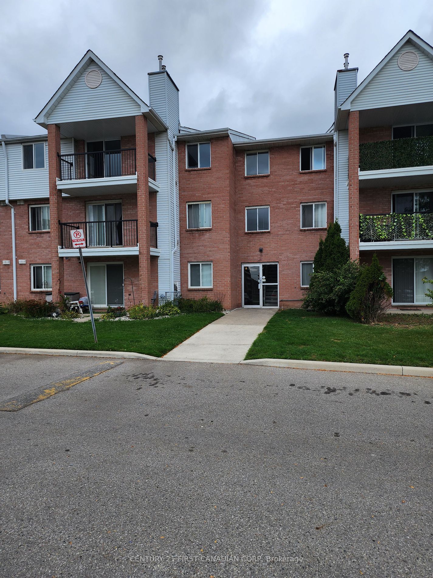 1096 Jalna Blvd 36 Property Photo
