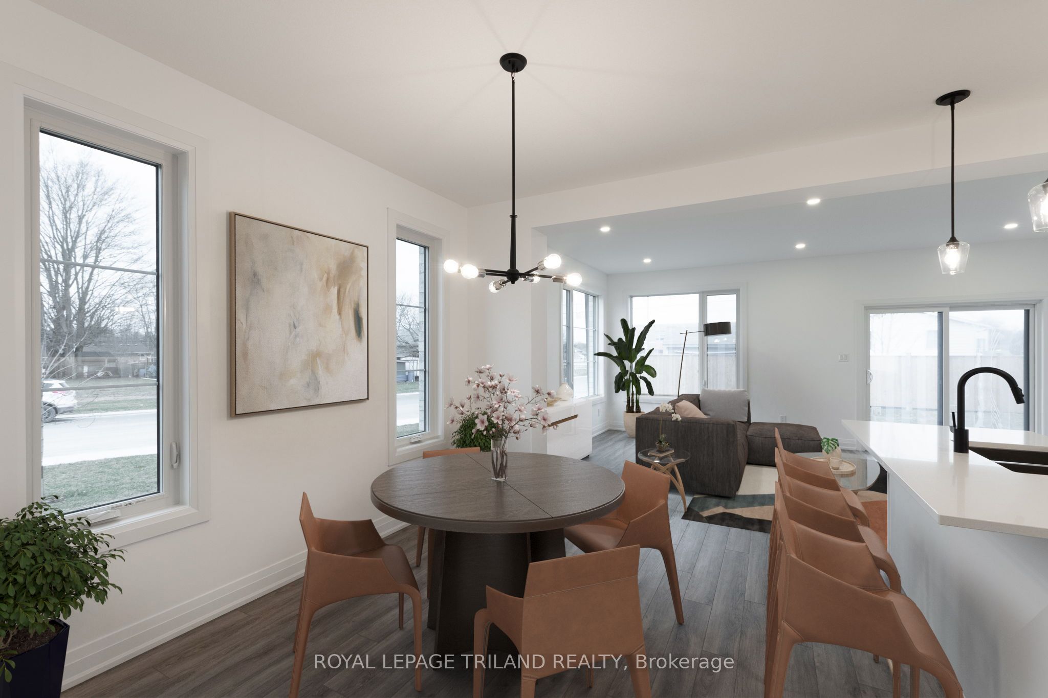 103 Willis Ave Property Photo 16