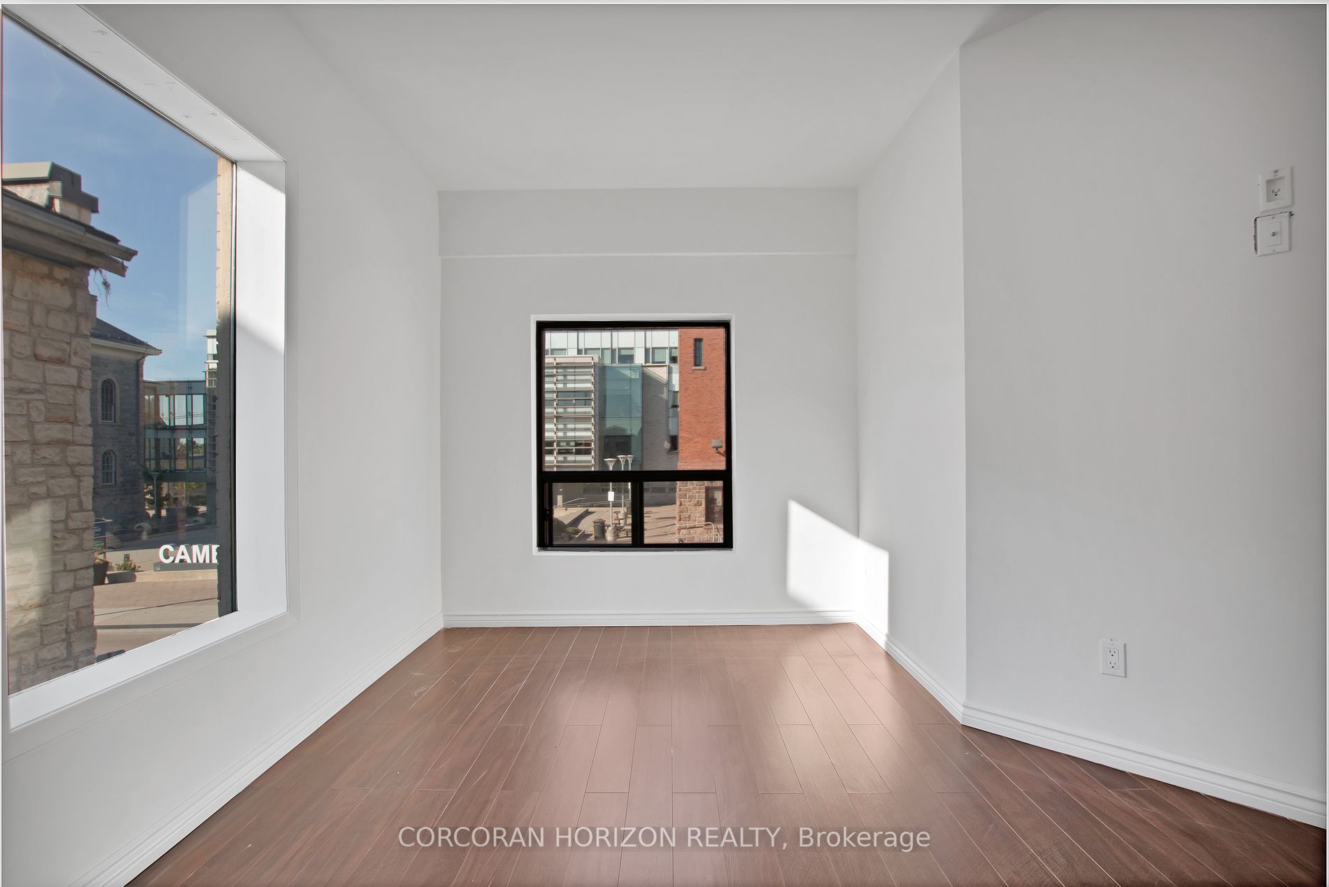 65 Dickson St Property Photo 17