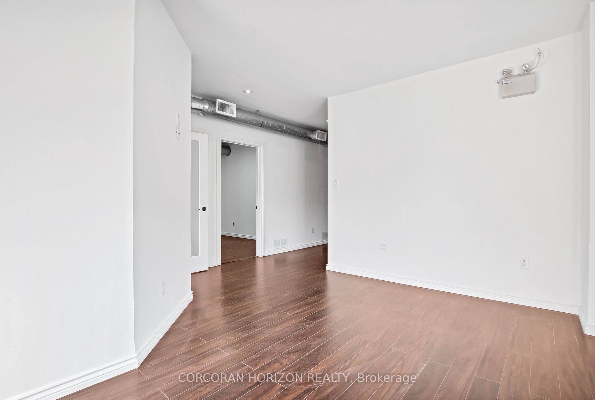 65 Dickson St Property Photo 18