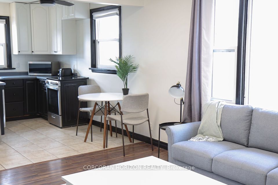 65 Dickson St Property Photo 29