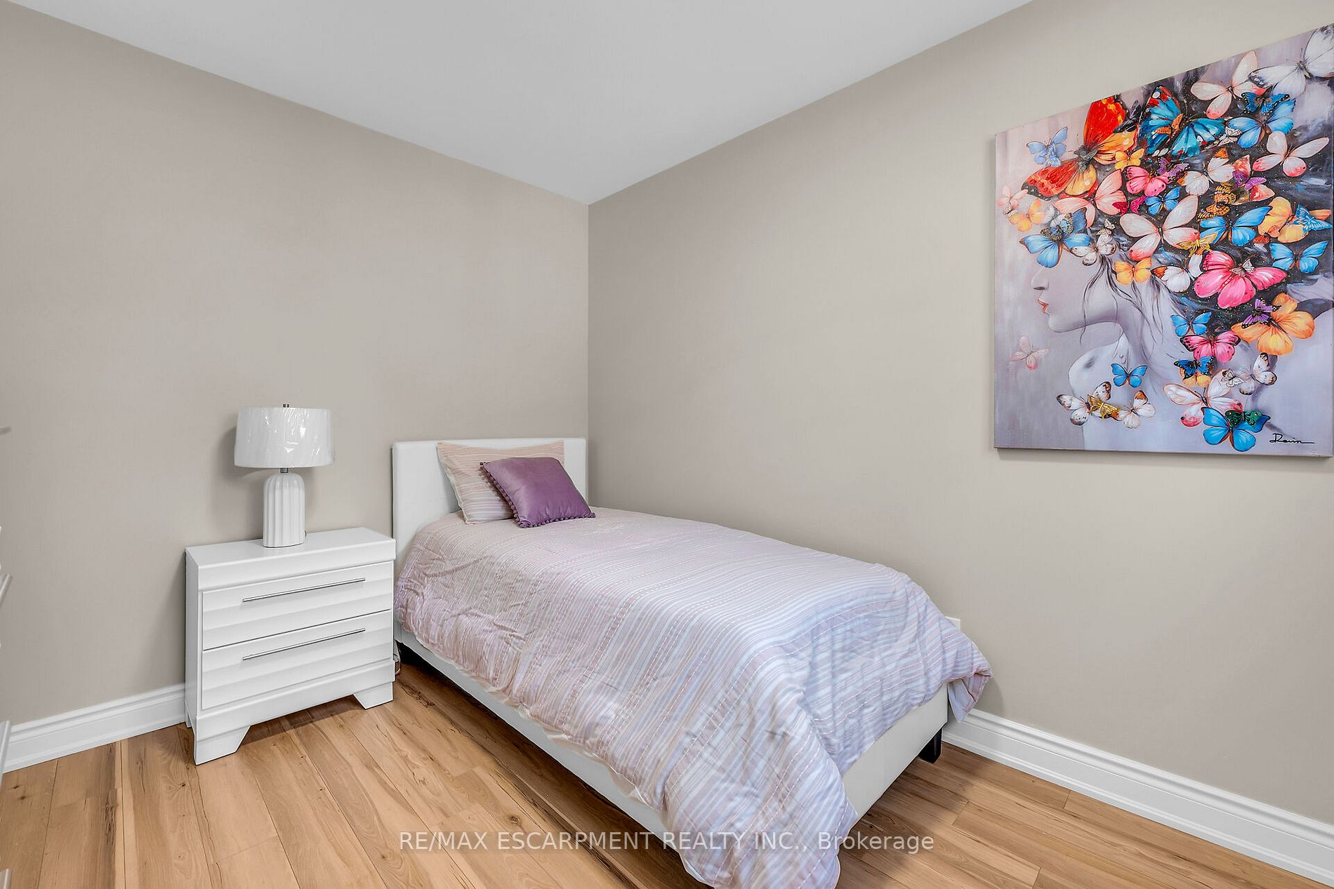 165 Bellingham Dr Property Photo 14