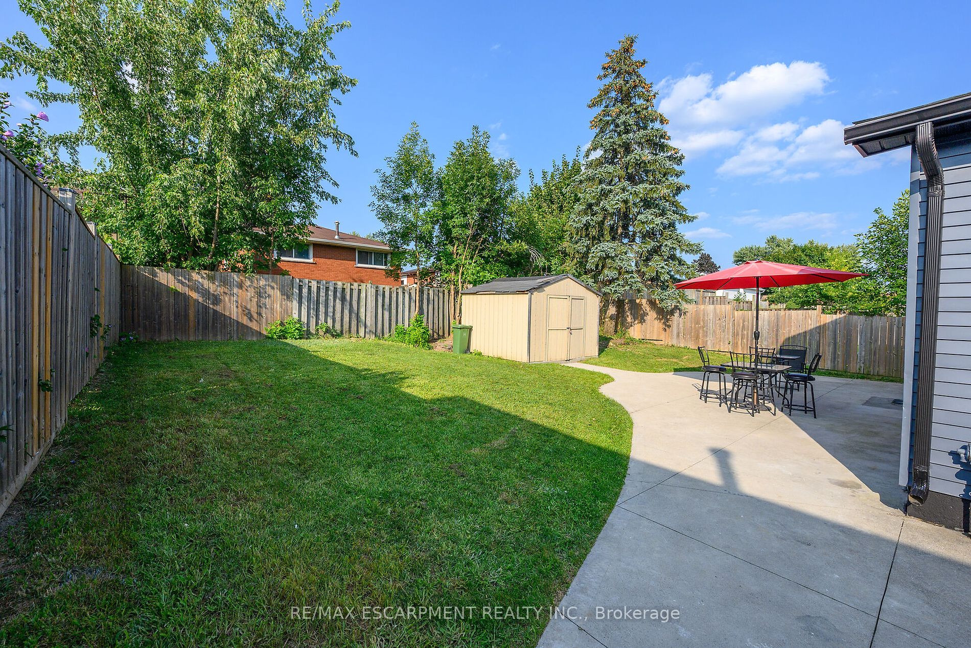 165 Bellingham Dr Property Photo 28
