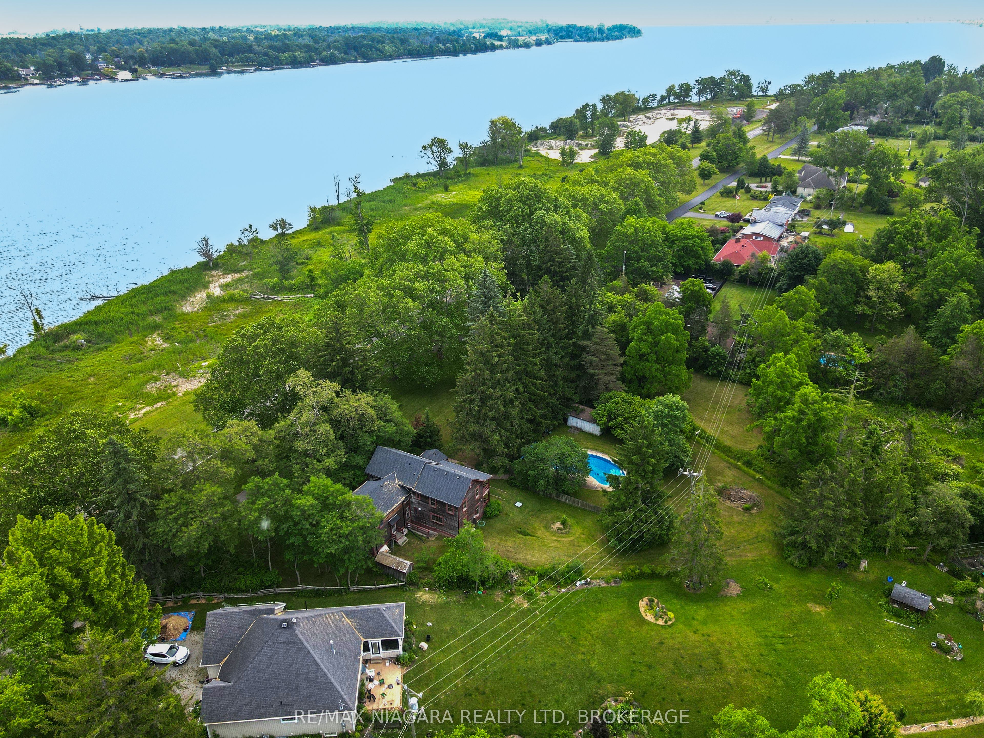 3079 Niagara Parkway Property Photo 5