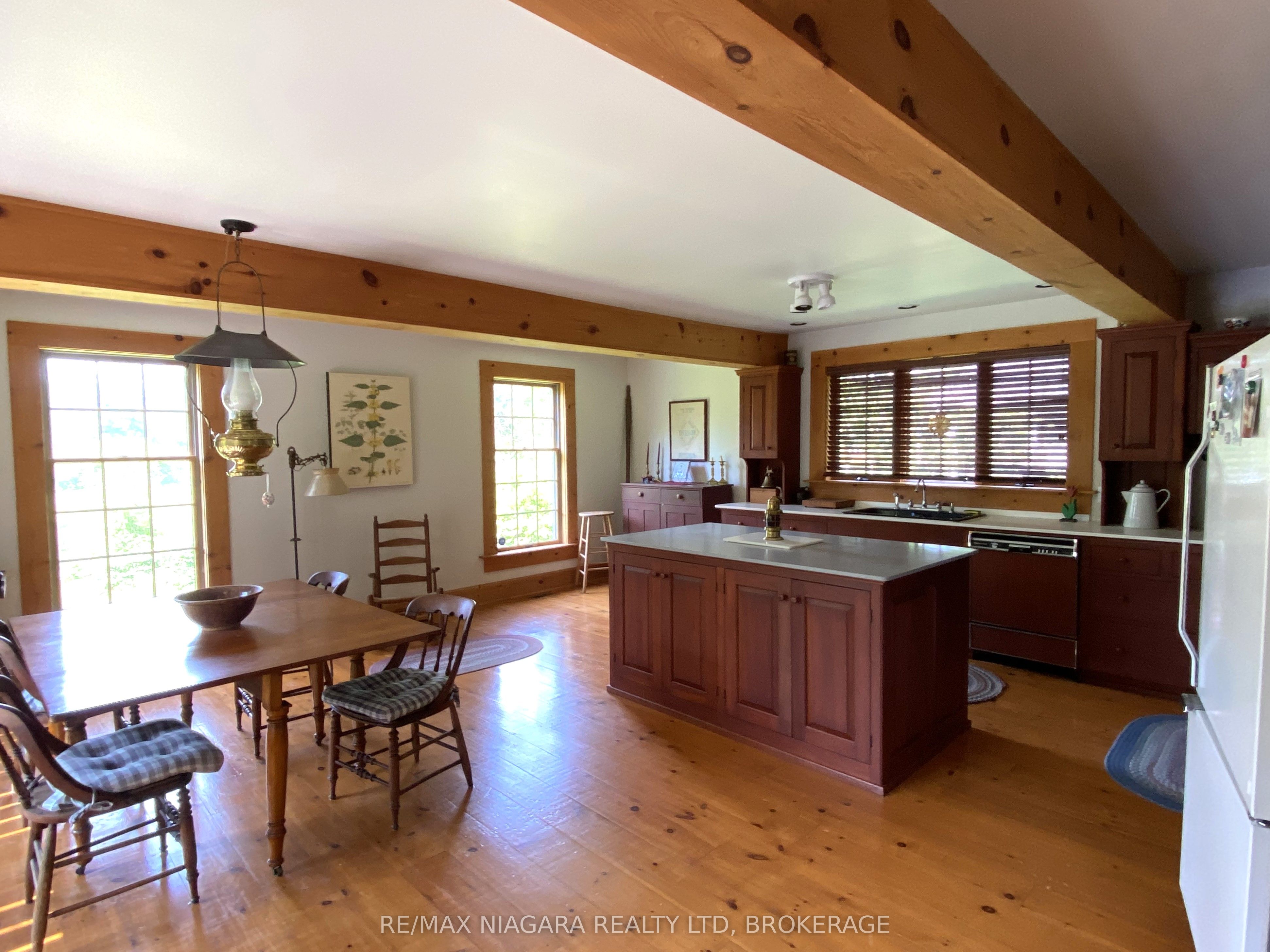 3079 Niagara Parkway Property Photo 6