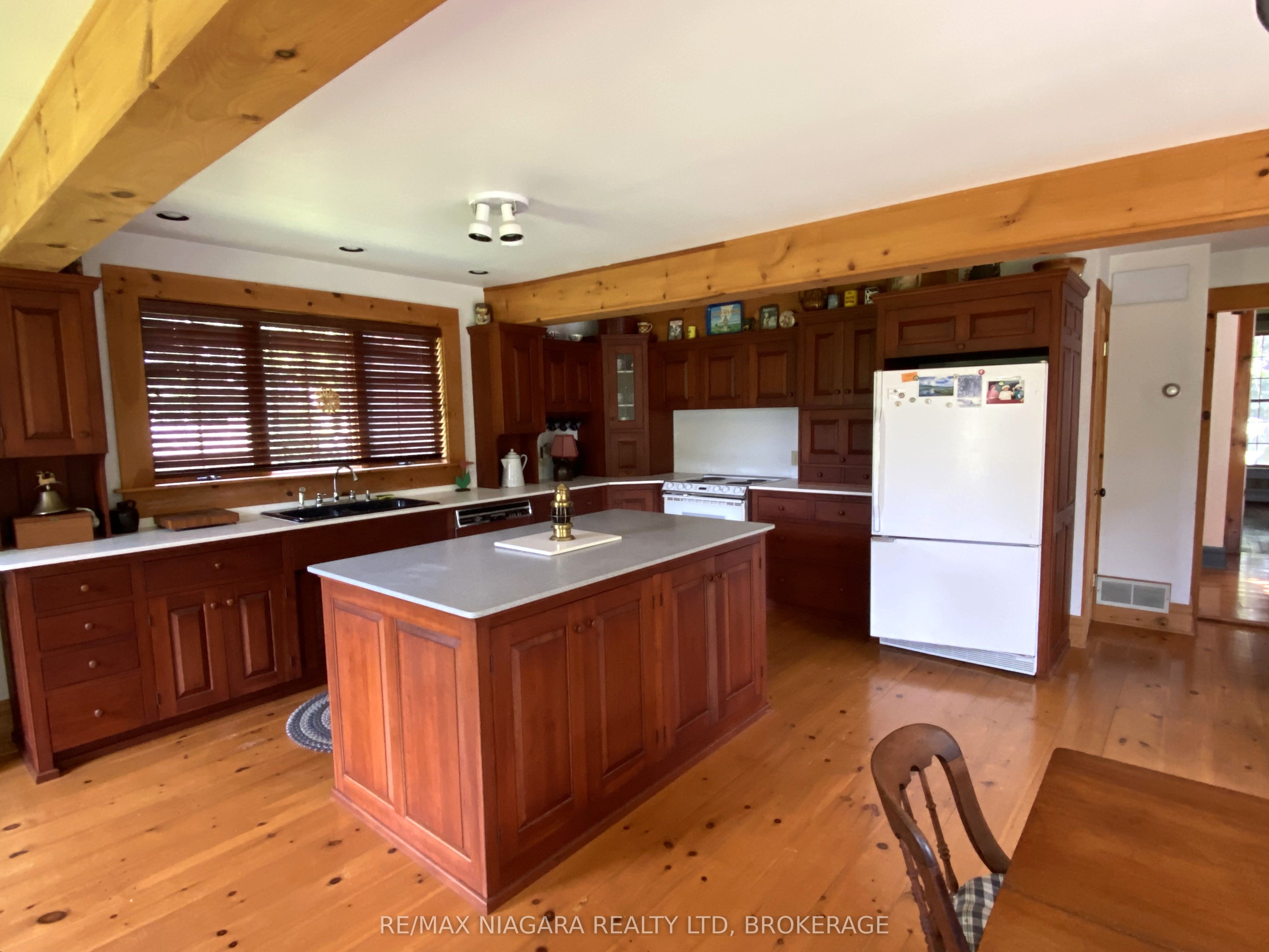 3079 Niagara Parkway Property Photo 7