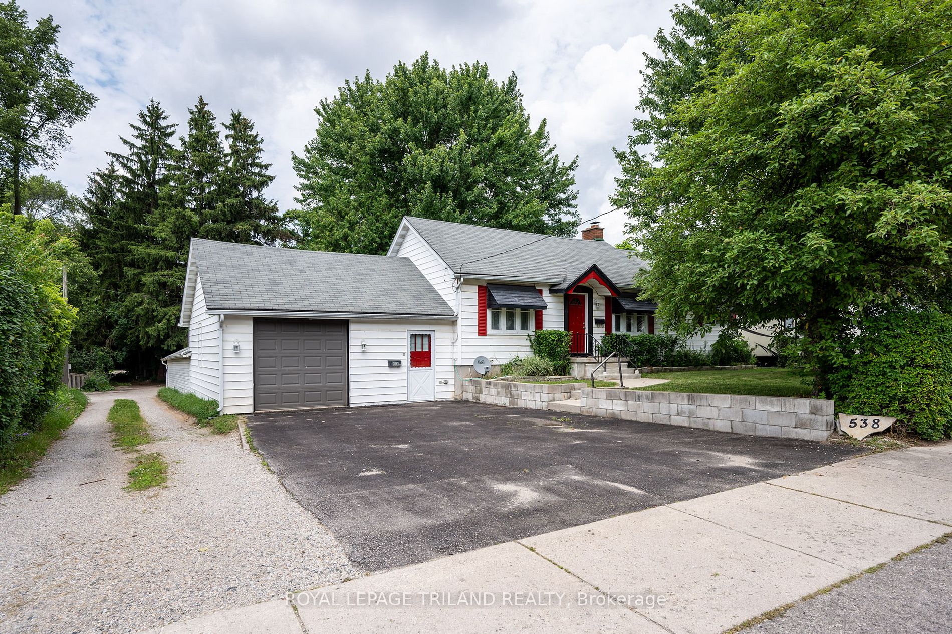 538 Chester St Property Photo