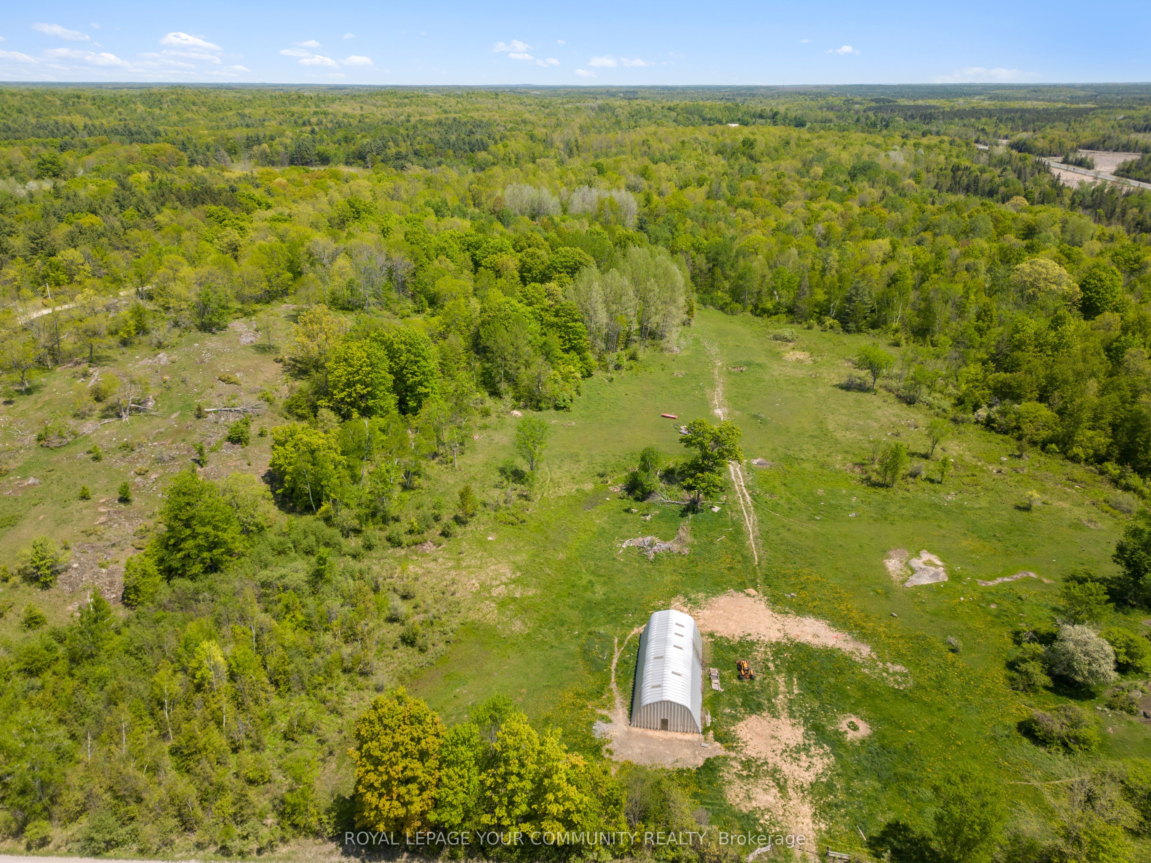 84 Hunt Club Road Property Photo 2