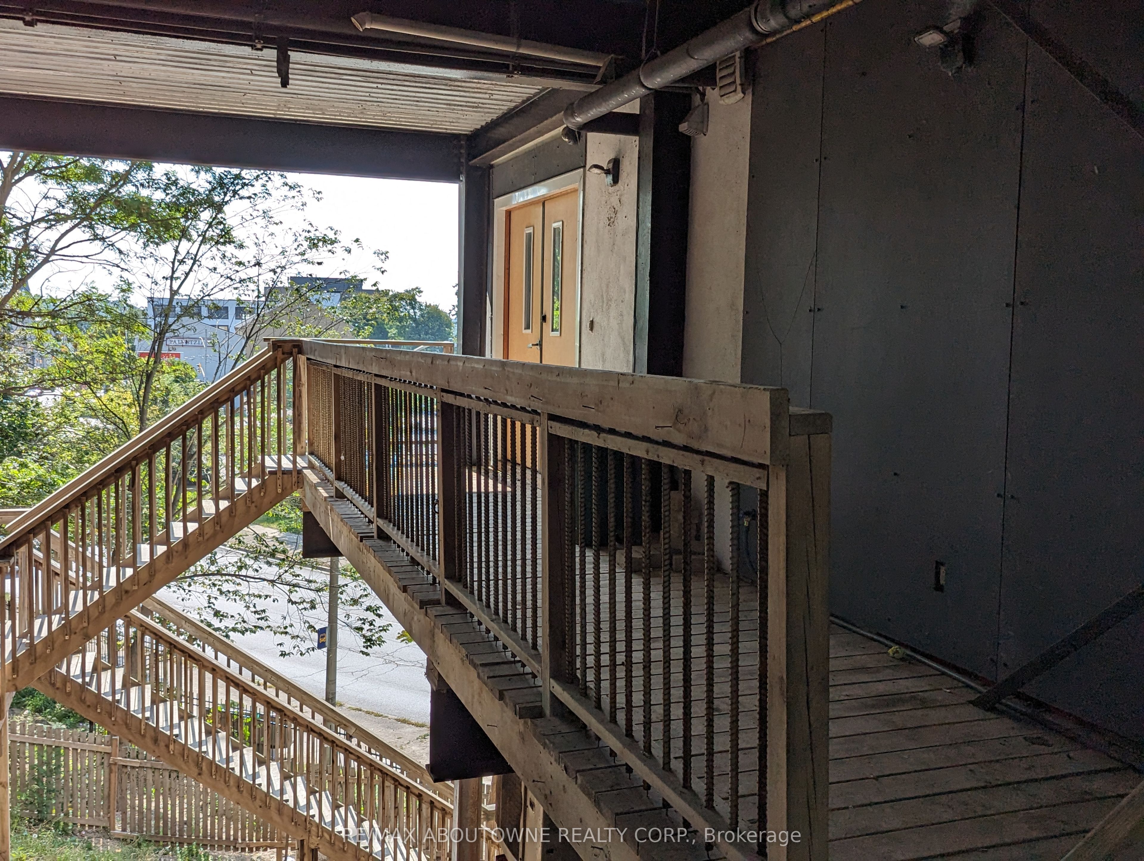 68 Roseview Avenue Property Photo 4