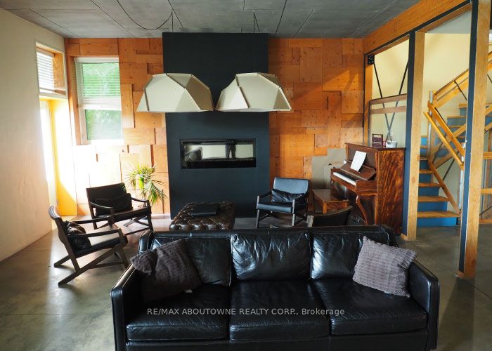 68 Roseview Avenue Property Photo 7