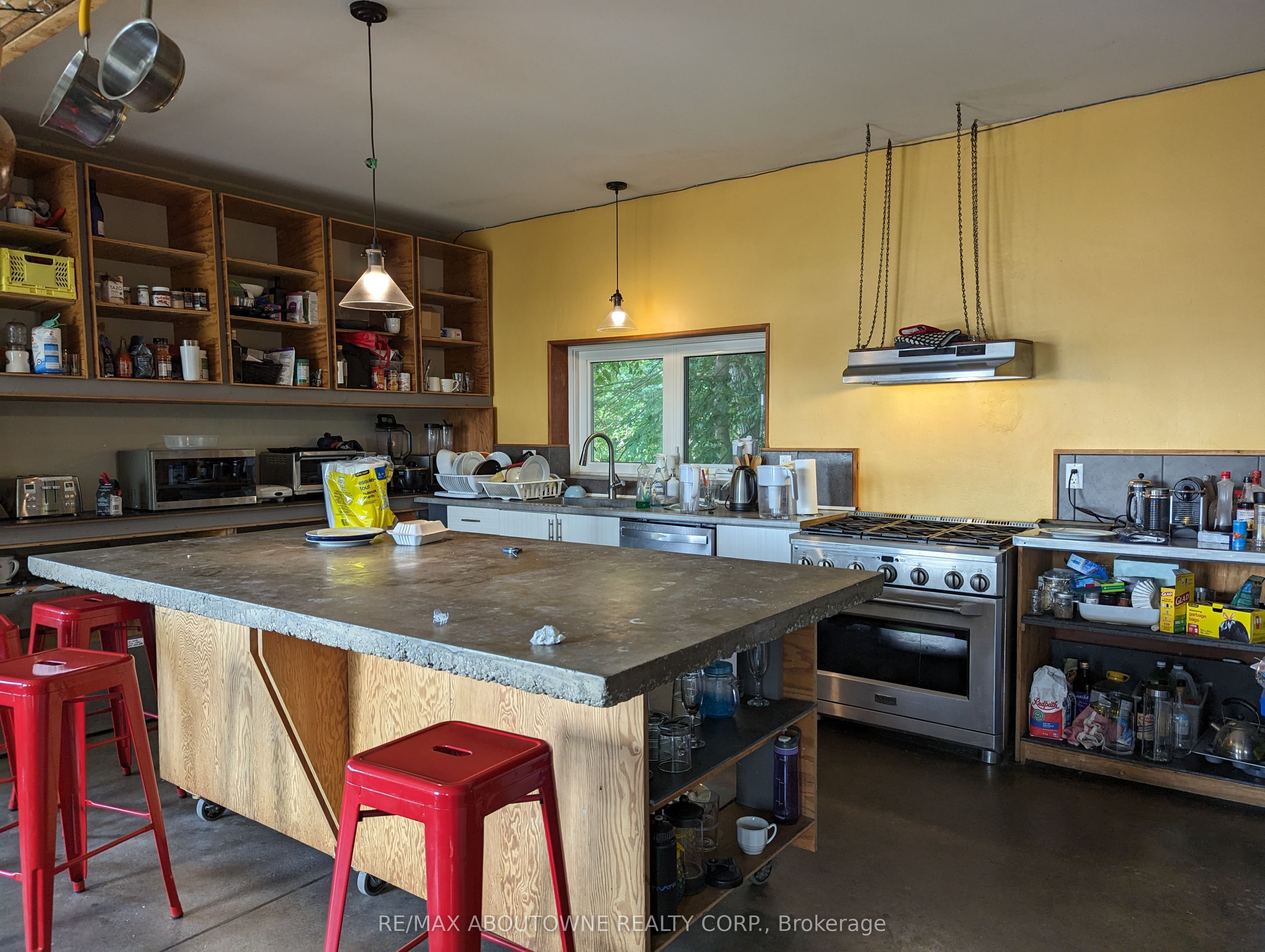 68 Roseview Avenue Property Photo 9