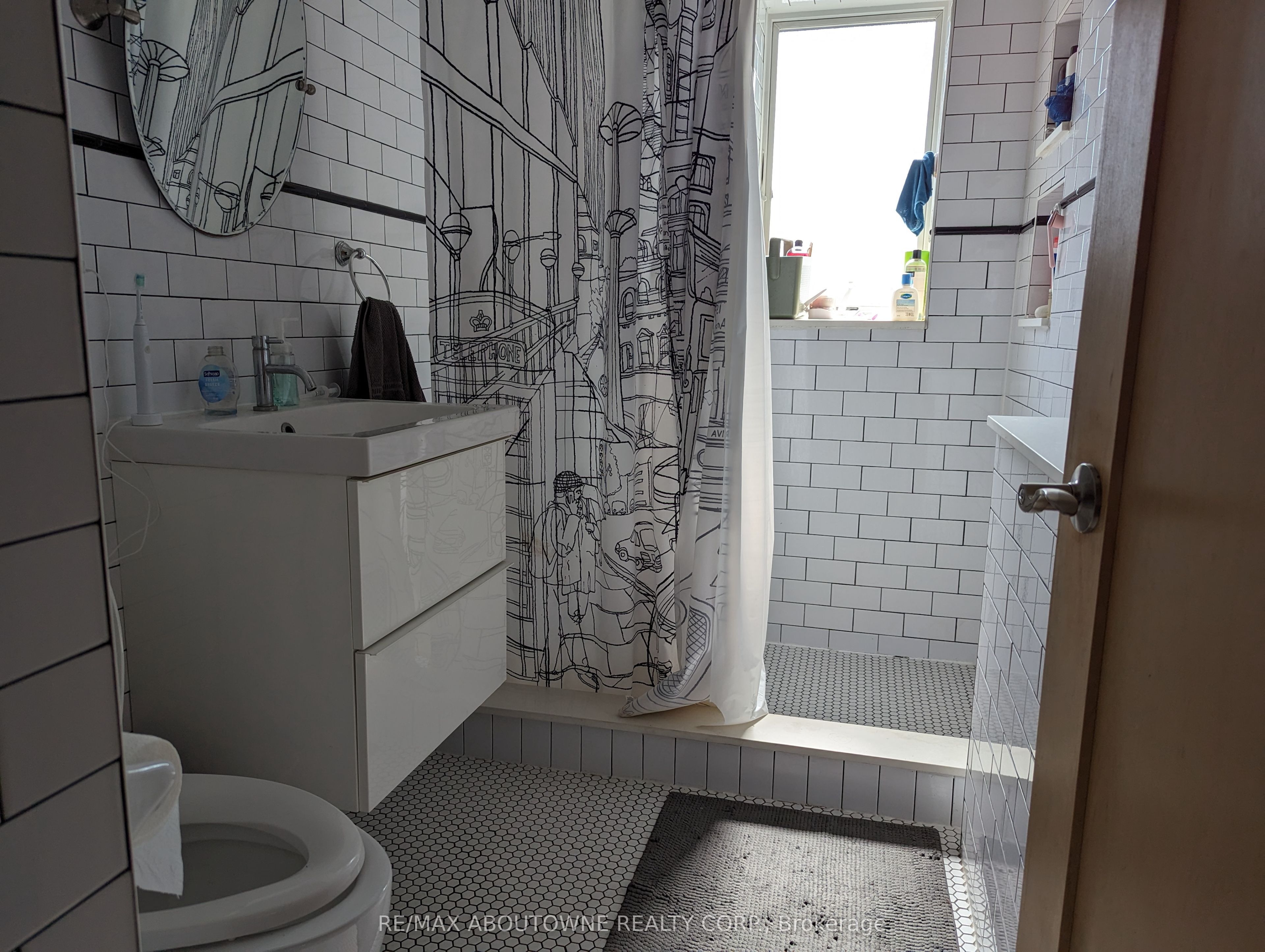 68 Roseview Avenue Property Photo 24
