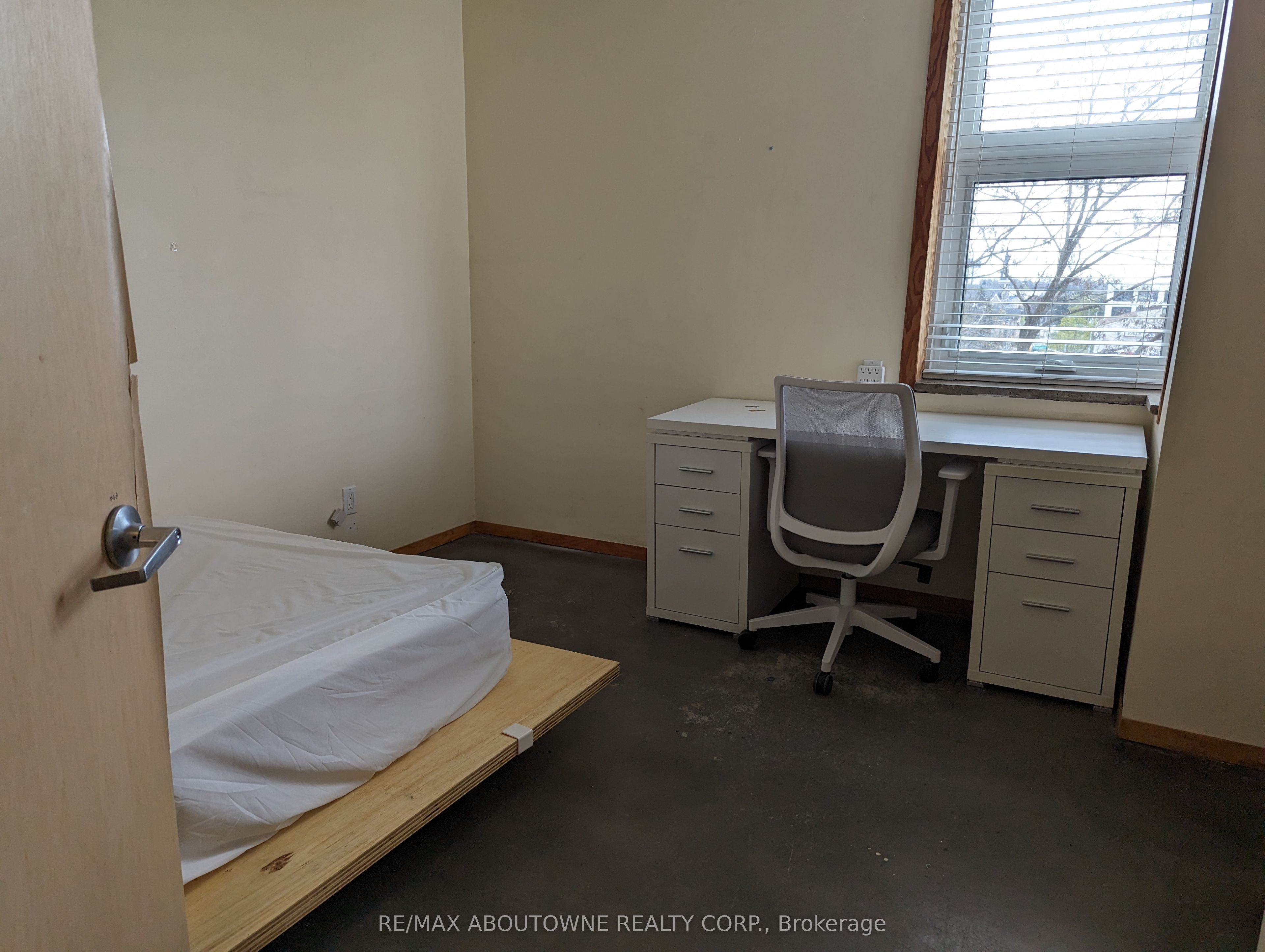 68 Roseview Avenue Property Photo 28