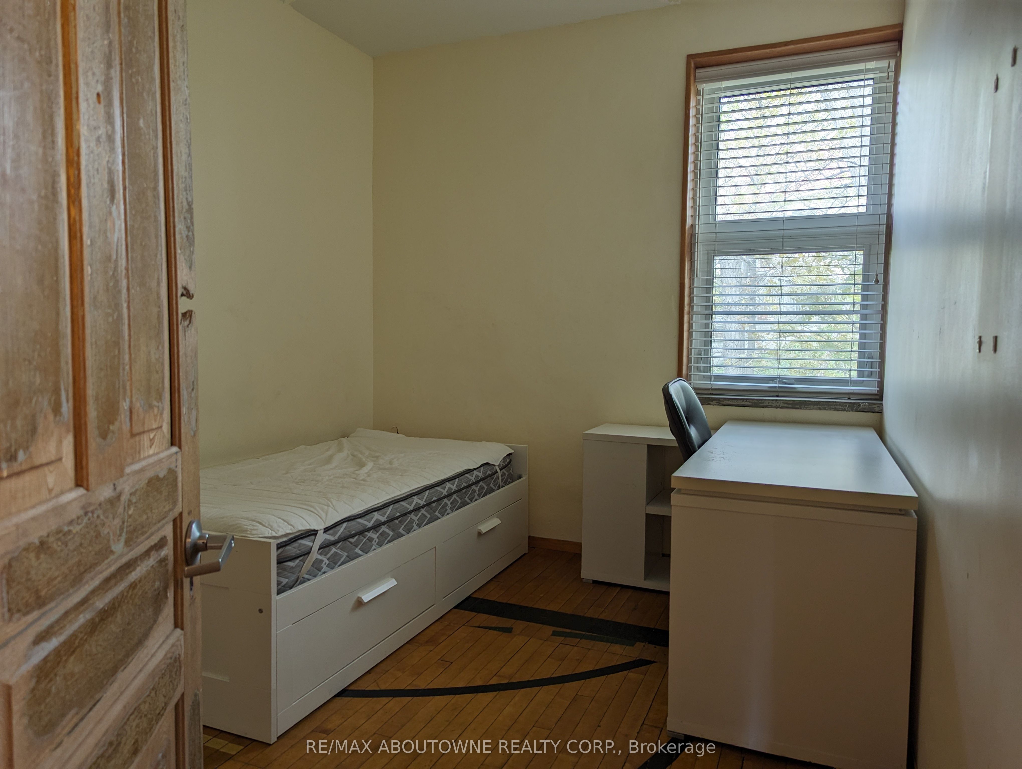 68 Roseview Avenue Property Photo 30