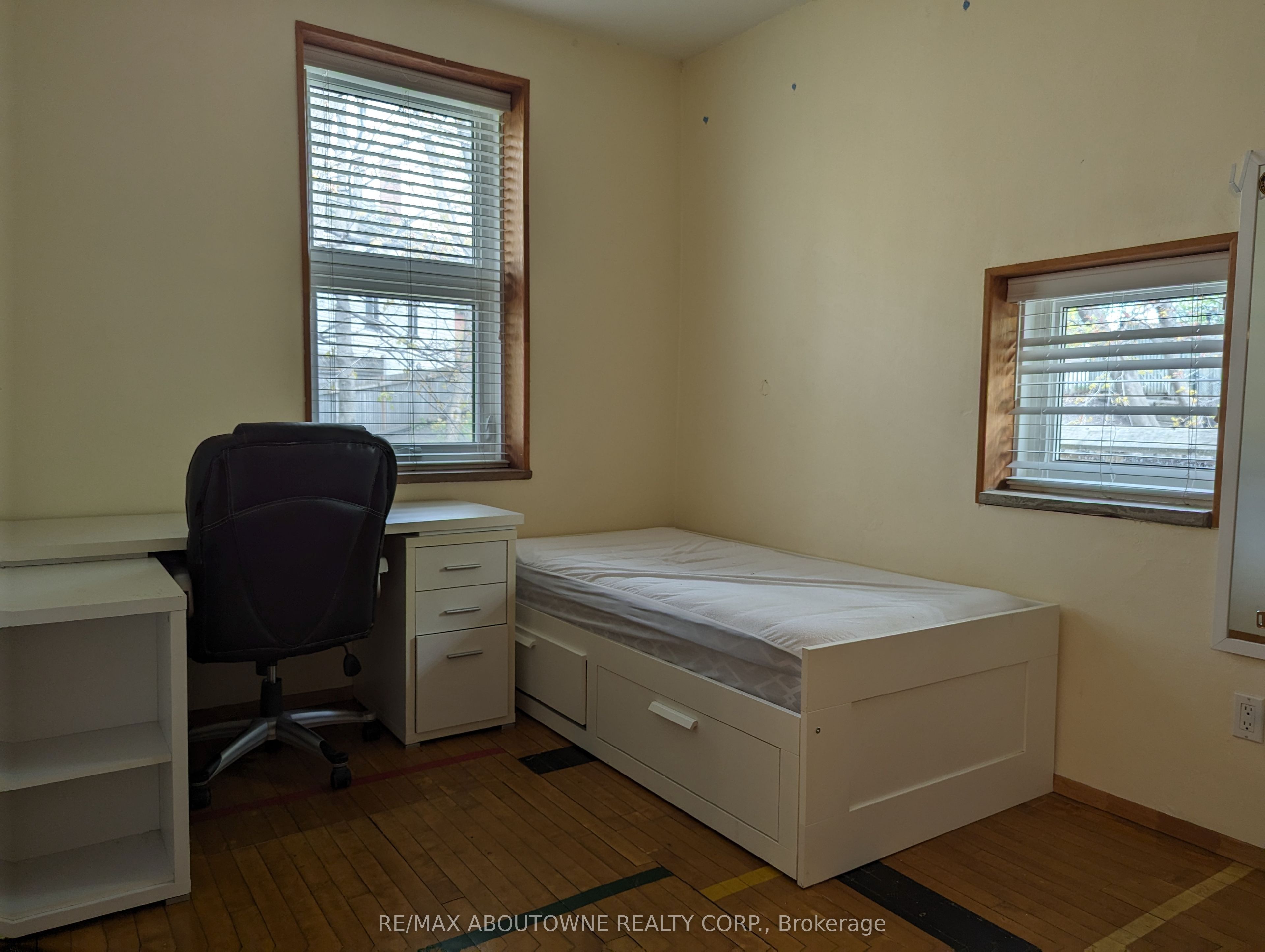 68 Roseview Avenue Property Photo 32