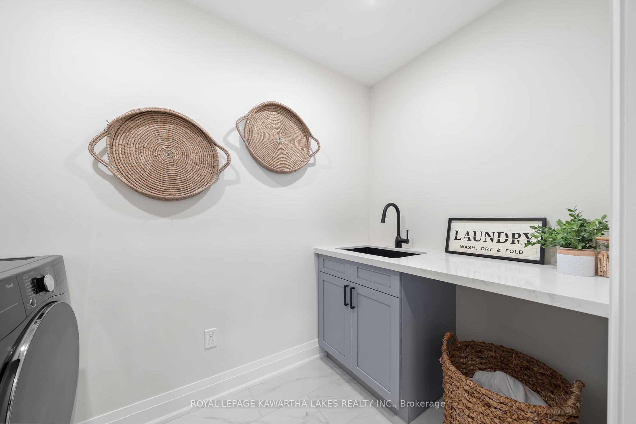 26 Murray Street Property Photo 8