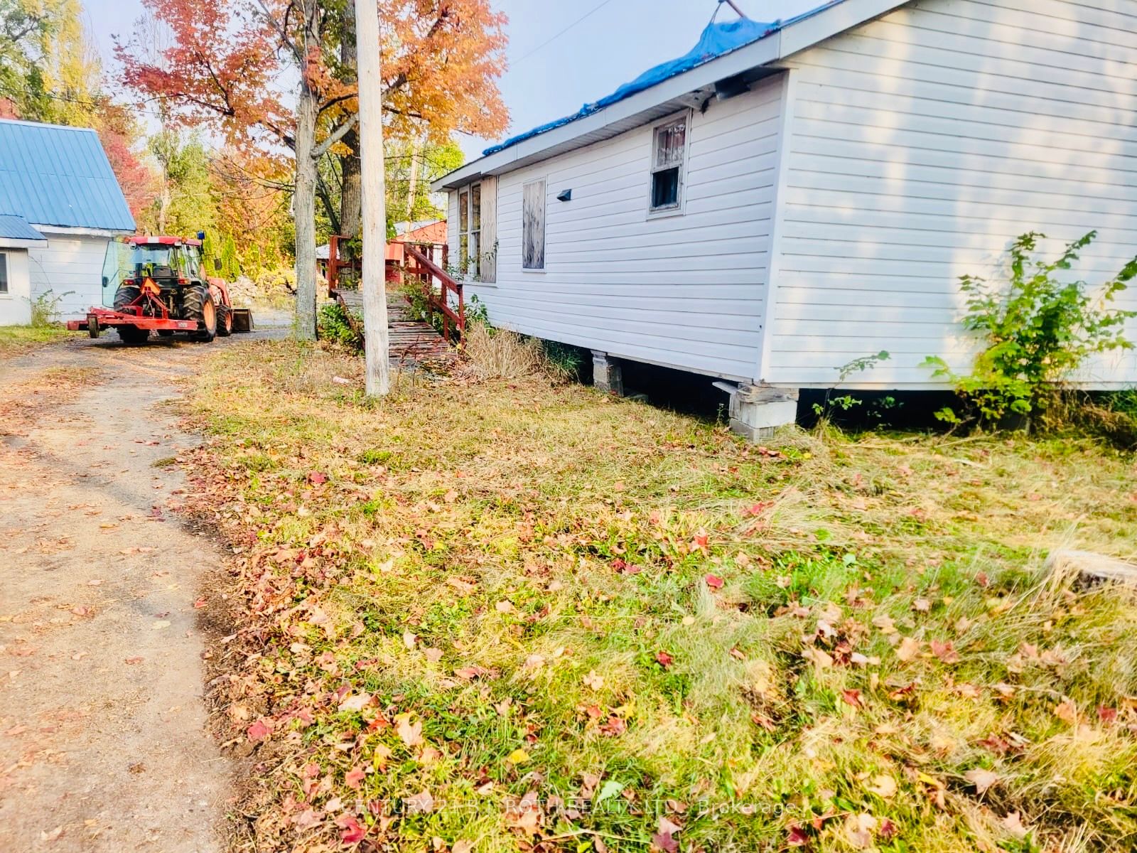 270 Pierre Road Property Photo 8