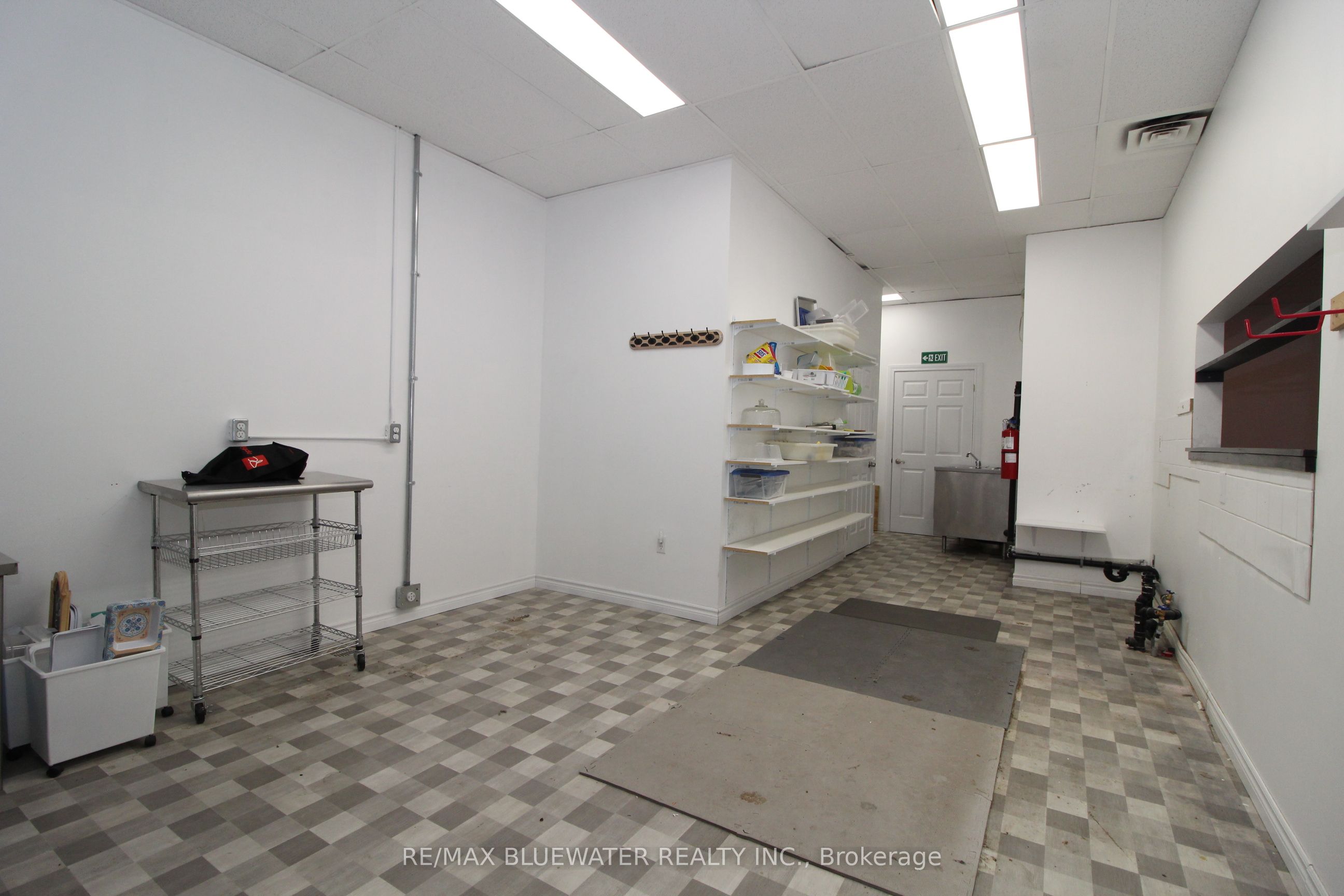 #1 - 15 Ontario Street Property Photo 11
