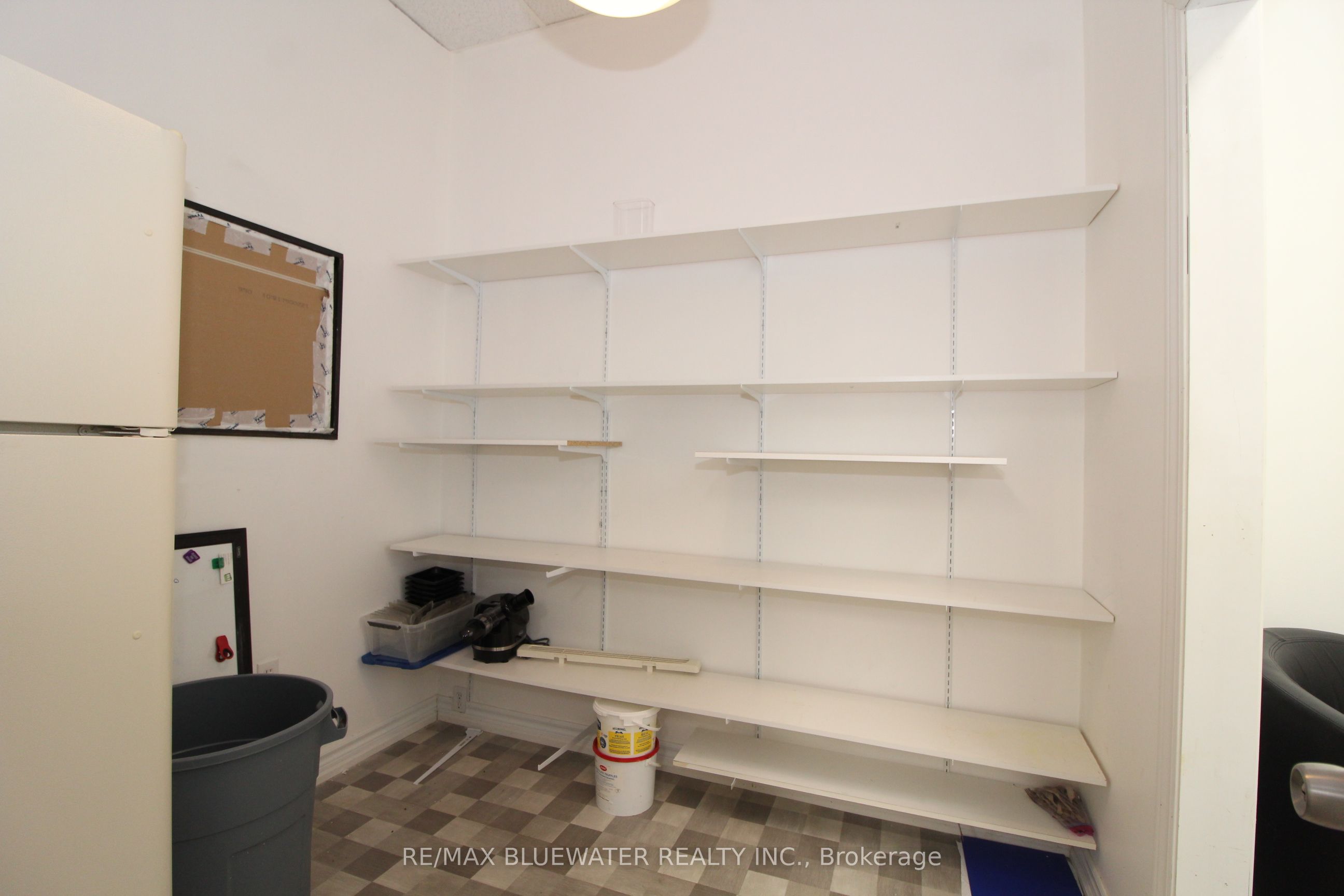 #1 - 15 Ontario Street Property Photo 13