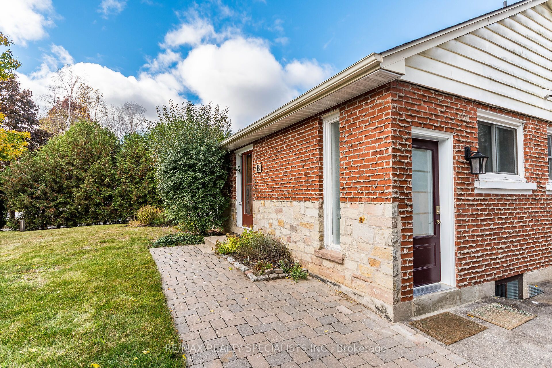 18 Carberry Street Property Photo 3