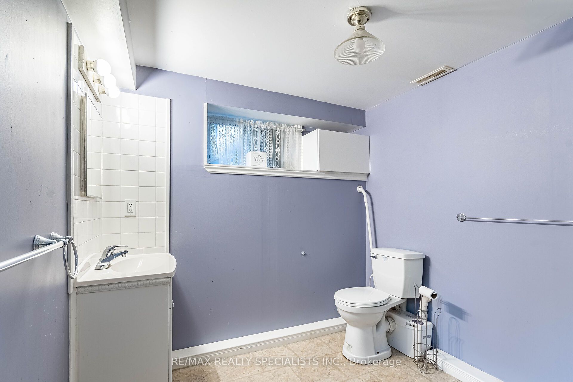 18 Carberry Street Property Photo 21