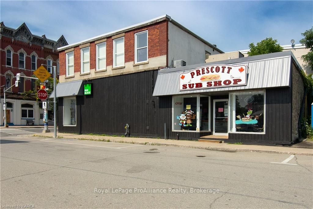 199 King St W Property Photo 9