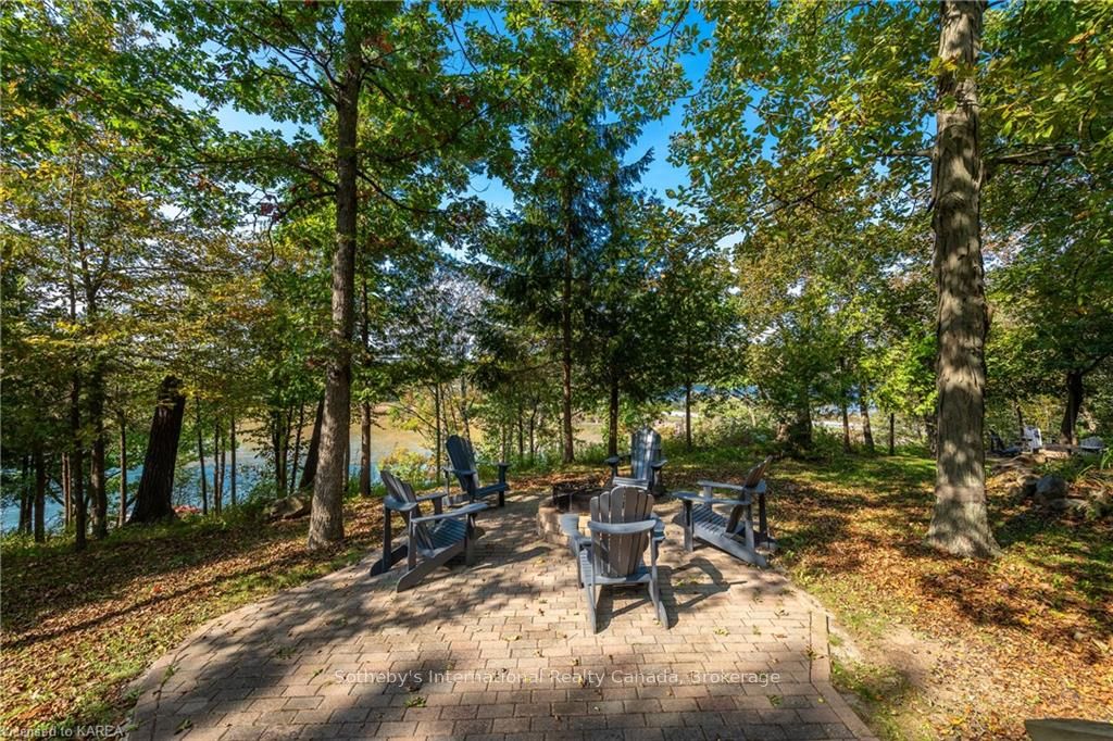 345 Thousand Islands Parkway Property Photo 17