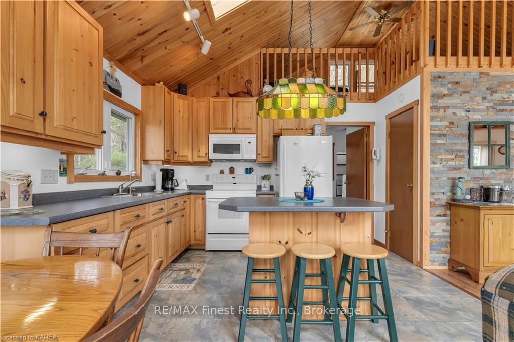 14 Downie Property Photo 12