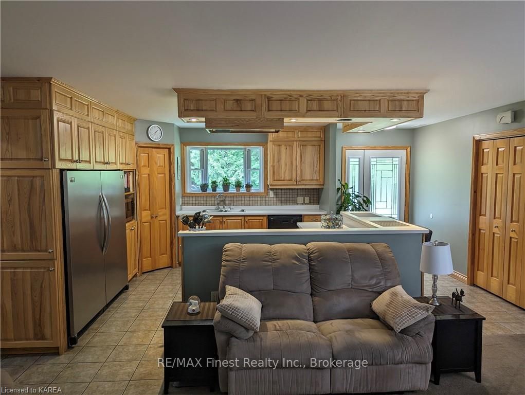 4733 Taylor Kidd Blvd Property Photo 2
