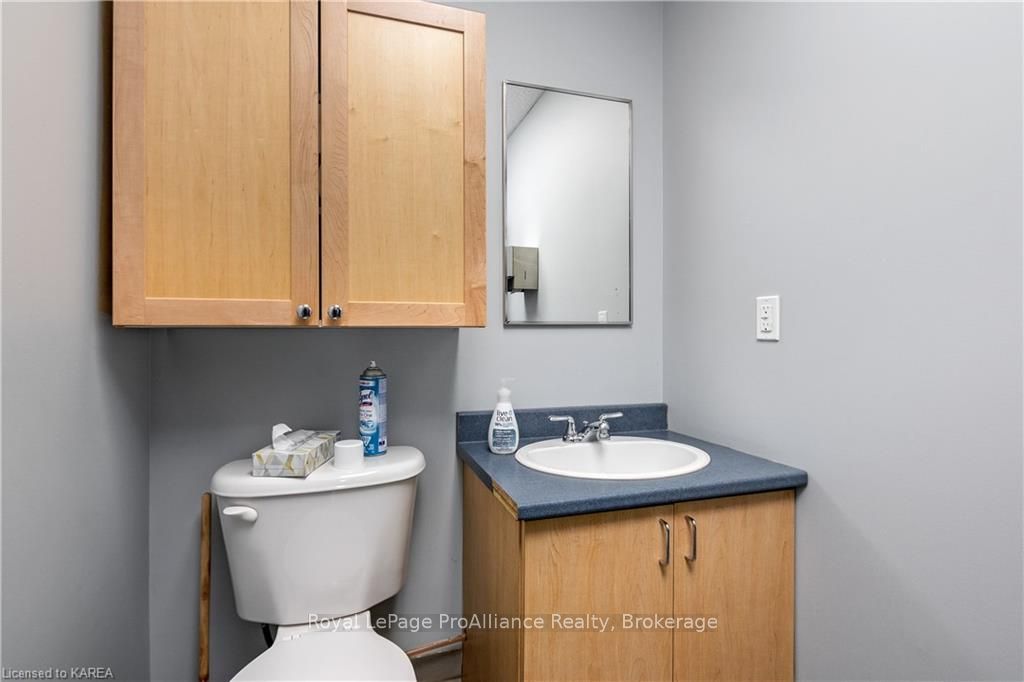 100 Princess St Property Photo 5