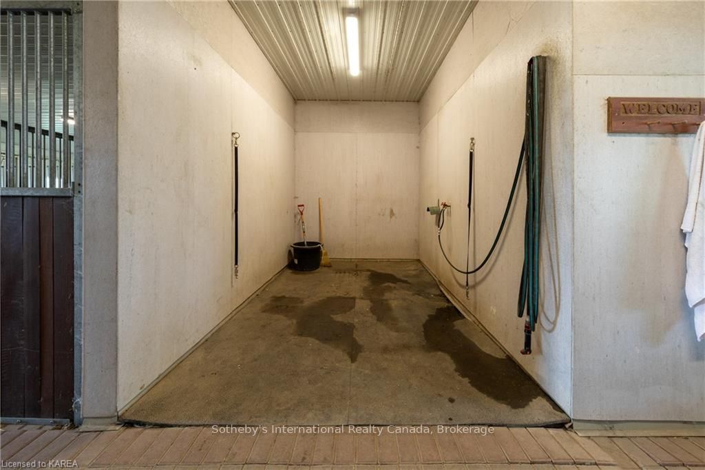 100 Dixie Rd Property Photo 25