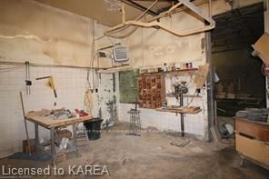 1811 Pine Grove Rd Property Photo 3
