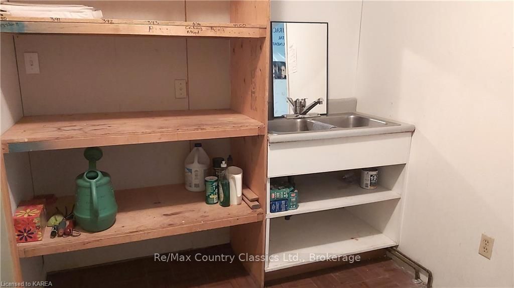 12245 Highway 41 Property Photo 2