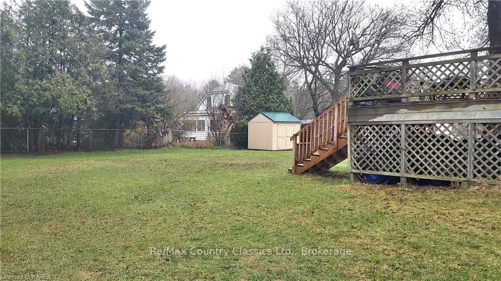 12245 Highway 41 Property Photo 6