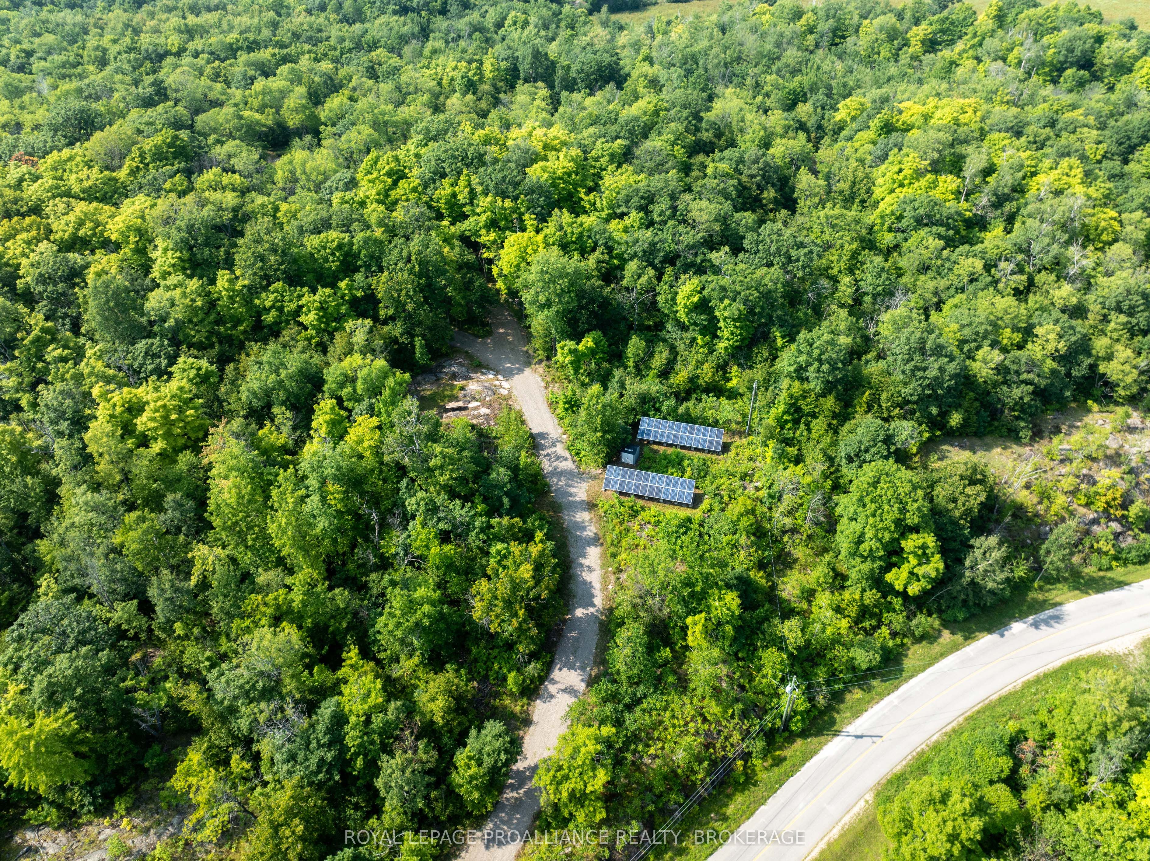572 Oak Bluffs Road Property Photo