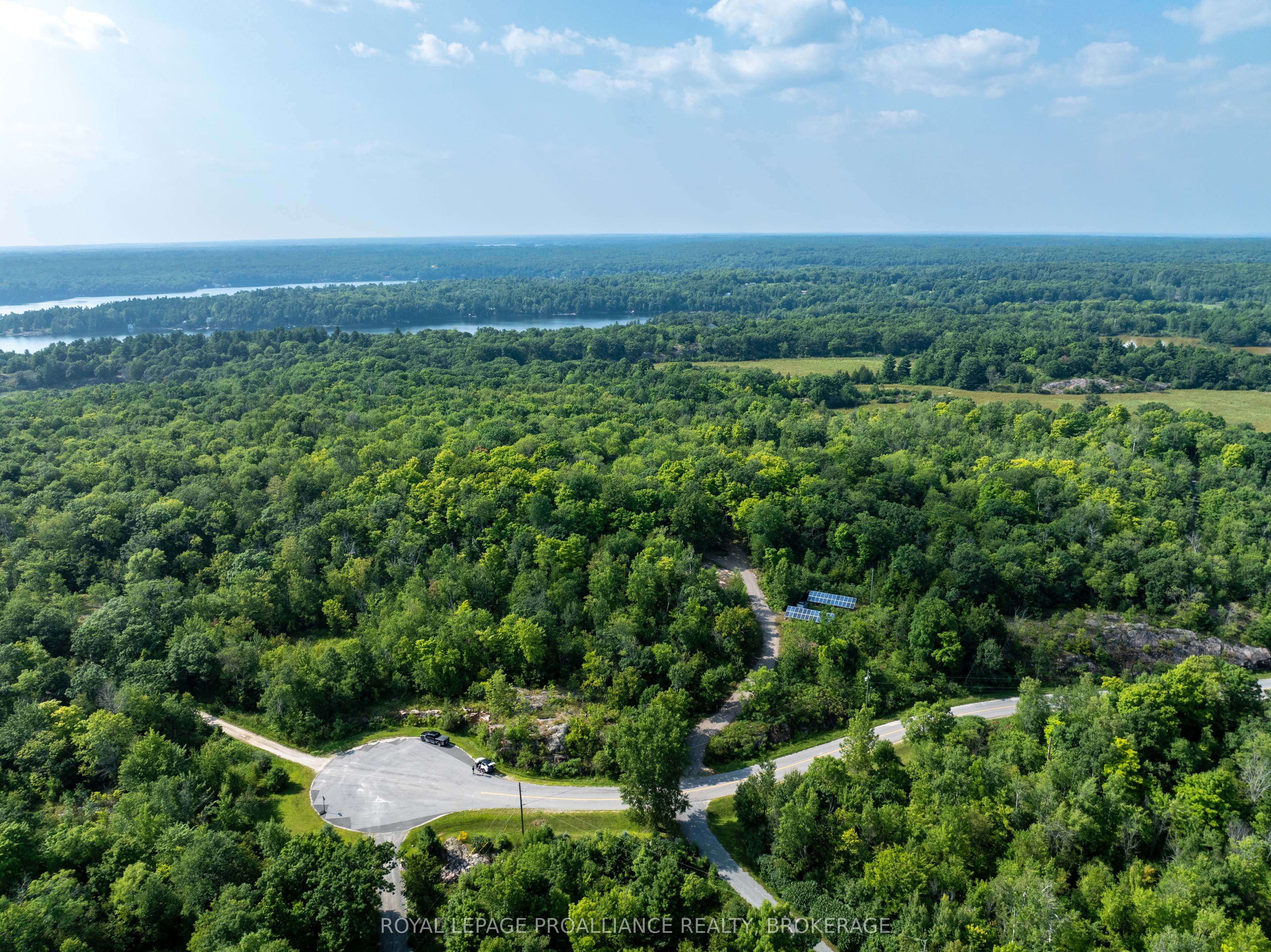 572 Oak Bluffs Road Property Photo 3