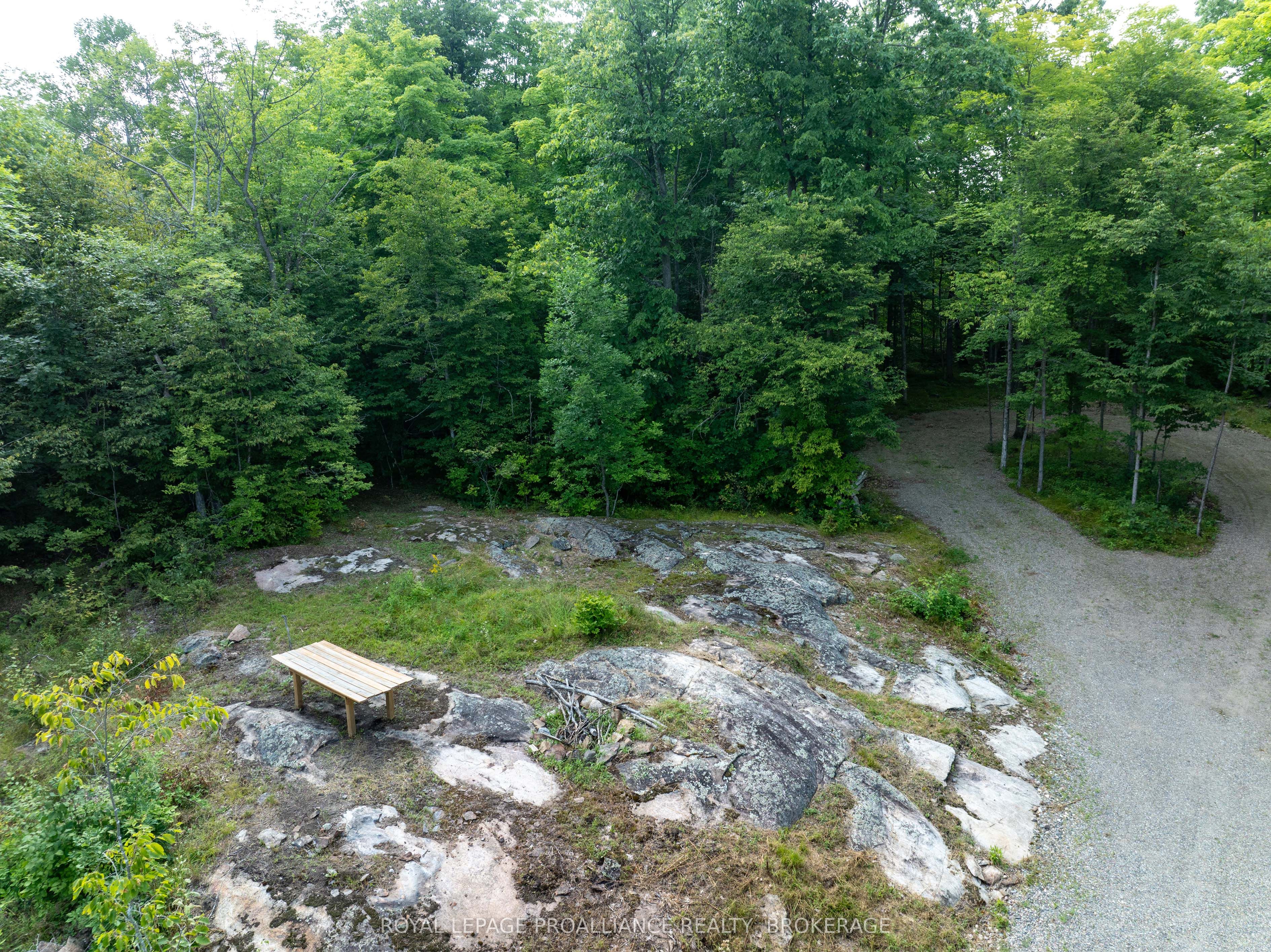 572 Oak Bluffs Road Property Photo 12
