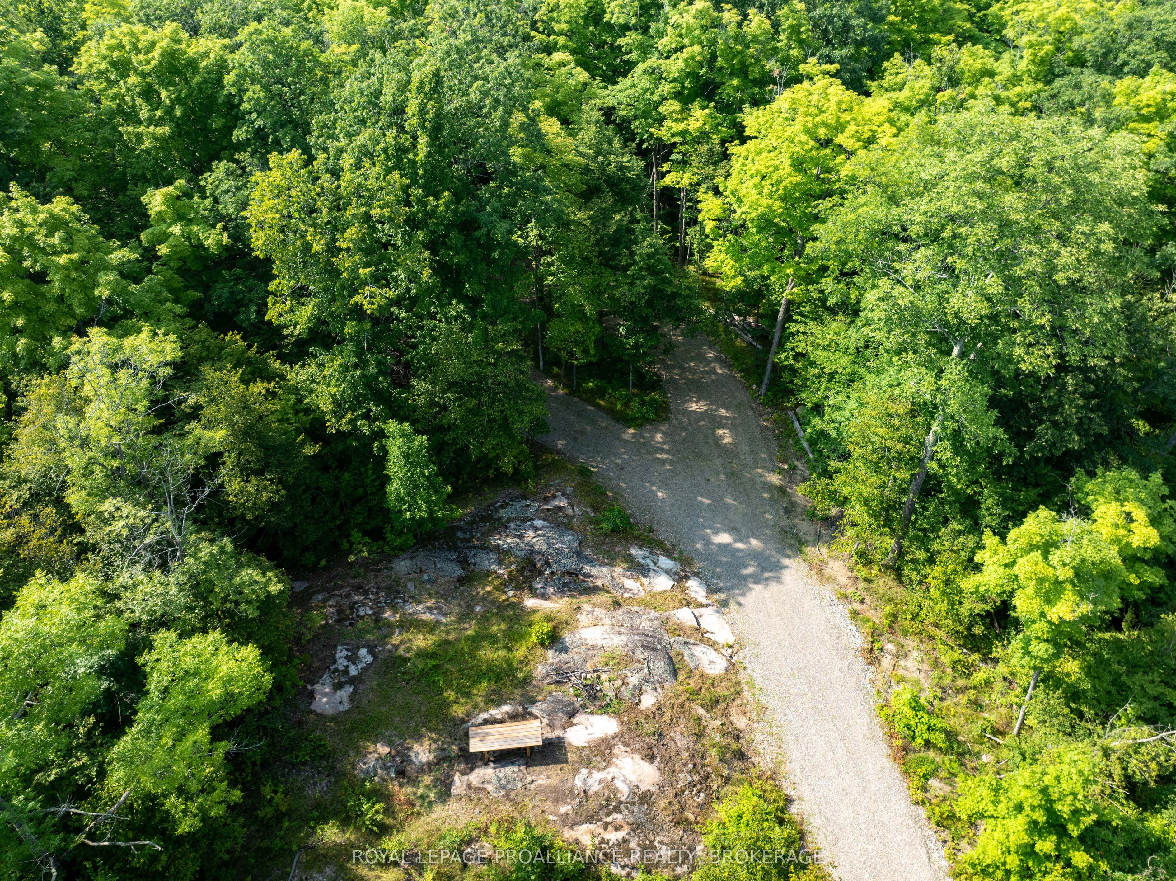 572 Oak Bluffs Road Property Photo 24