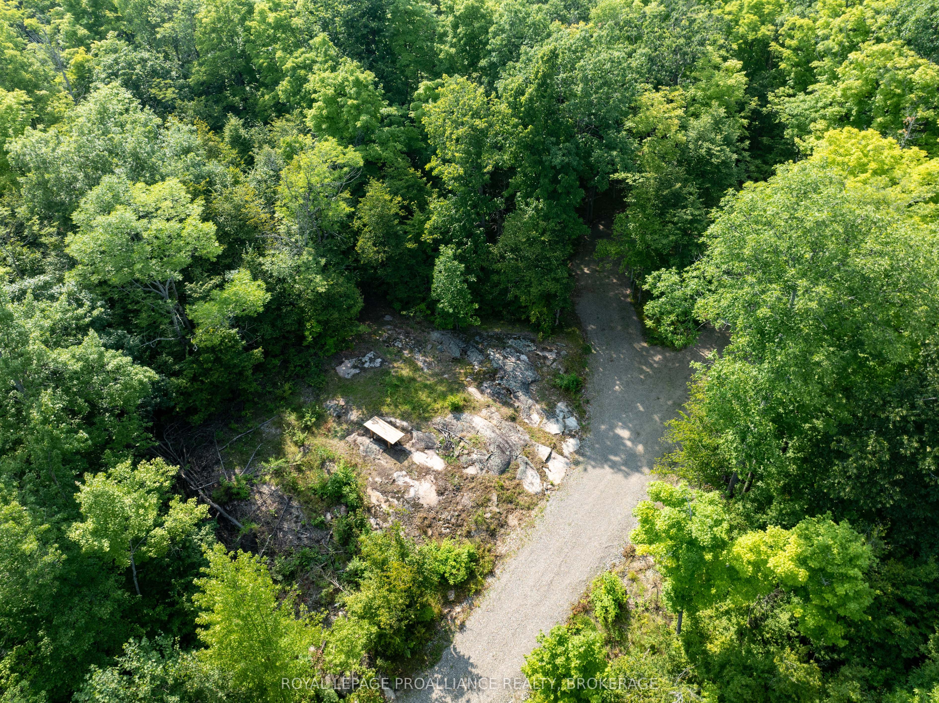572 Oak Bluffs Road Property Photo 25