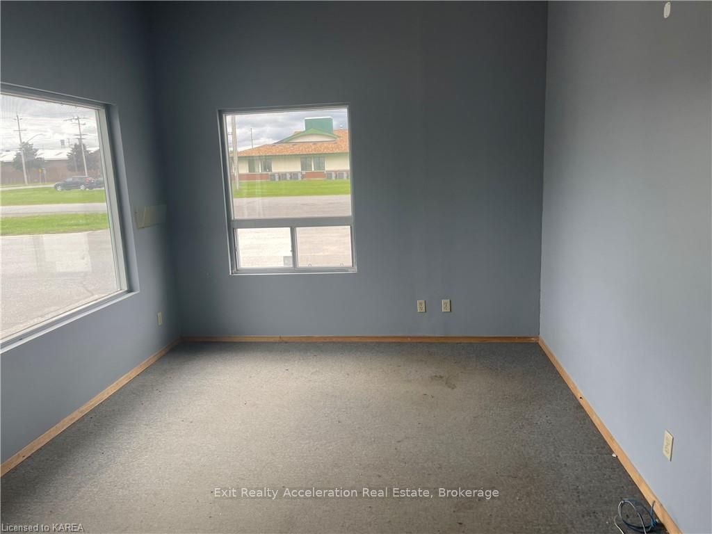 457 B Advance Ave Property Photo 2