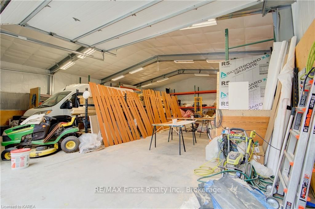 542 Old Highway 2 Property Photo 4