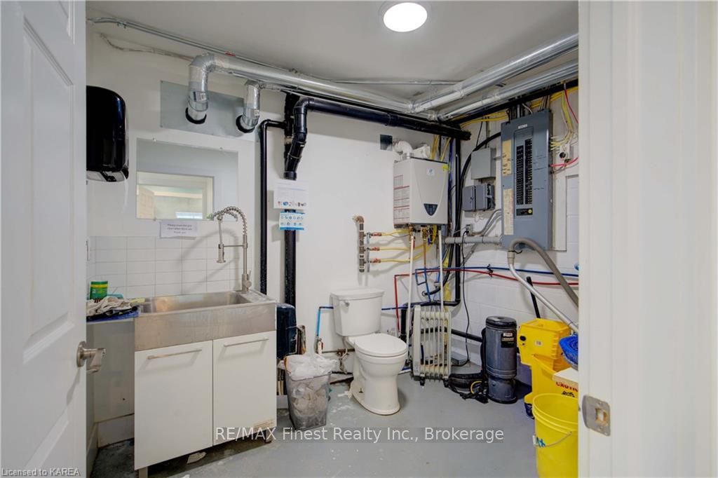 542 Old Highway 2 Property Photo 20