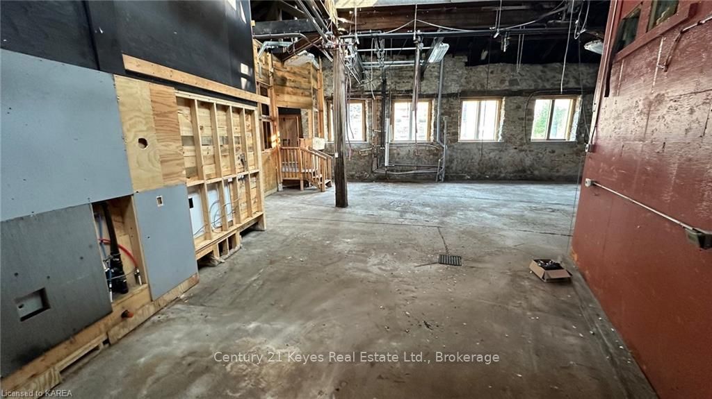 9 King St Property Photo 20