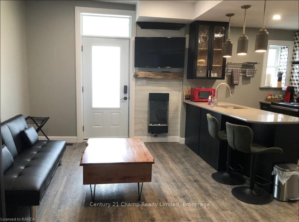 45 Chestnut St Property Photo 25