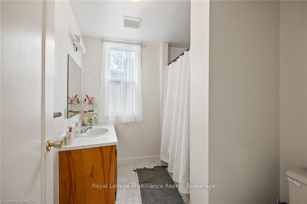 121 William St Property Photo 6