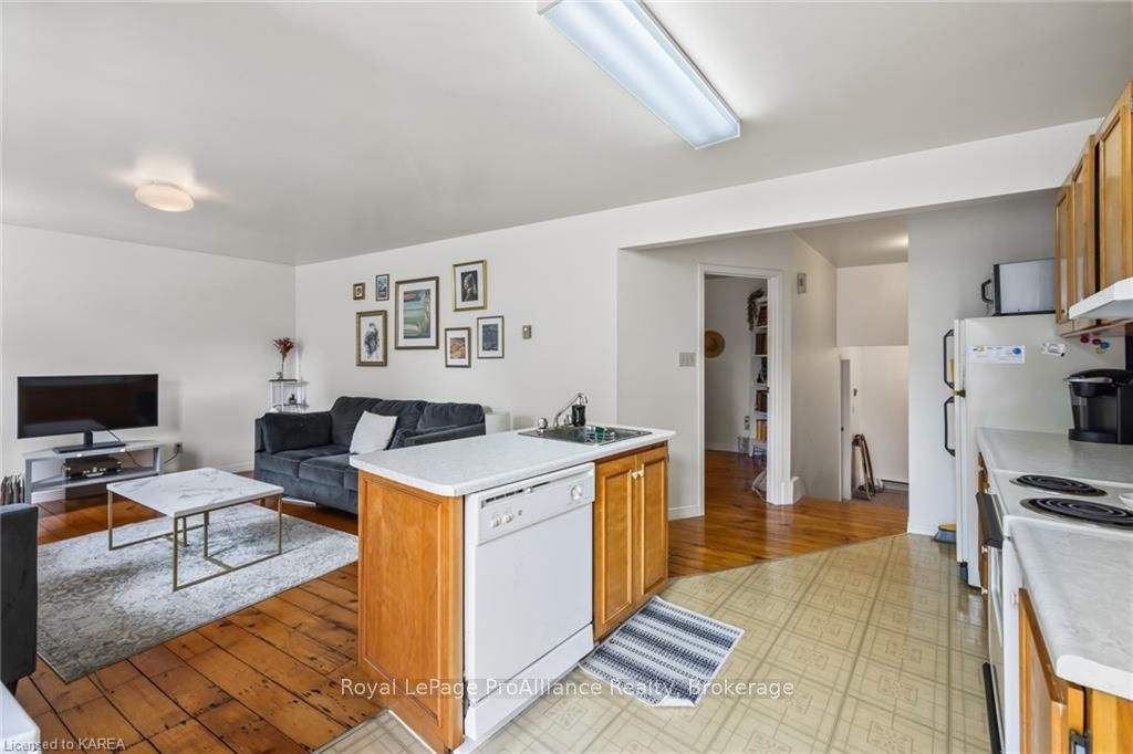 121 William St Property Photo 8