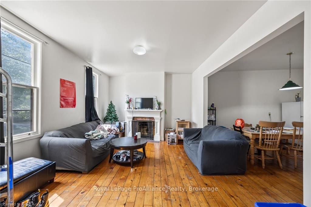 121 William St Property Photo 17